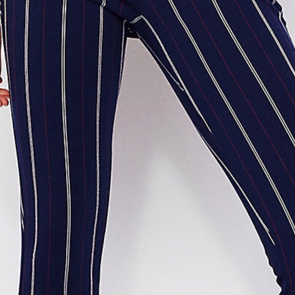 ⚫️ SOLD ⚫️ Express skinny navy stripe pants - Picture 4 of 8
